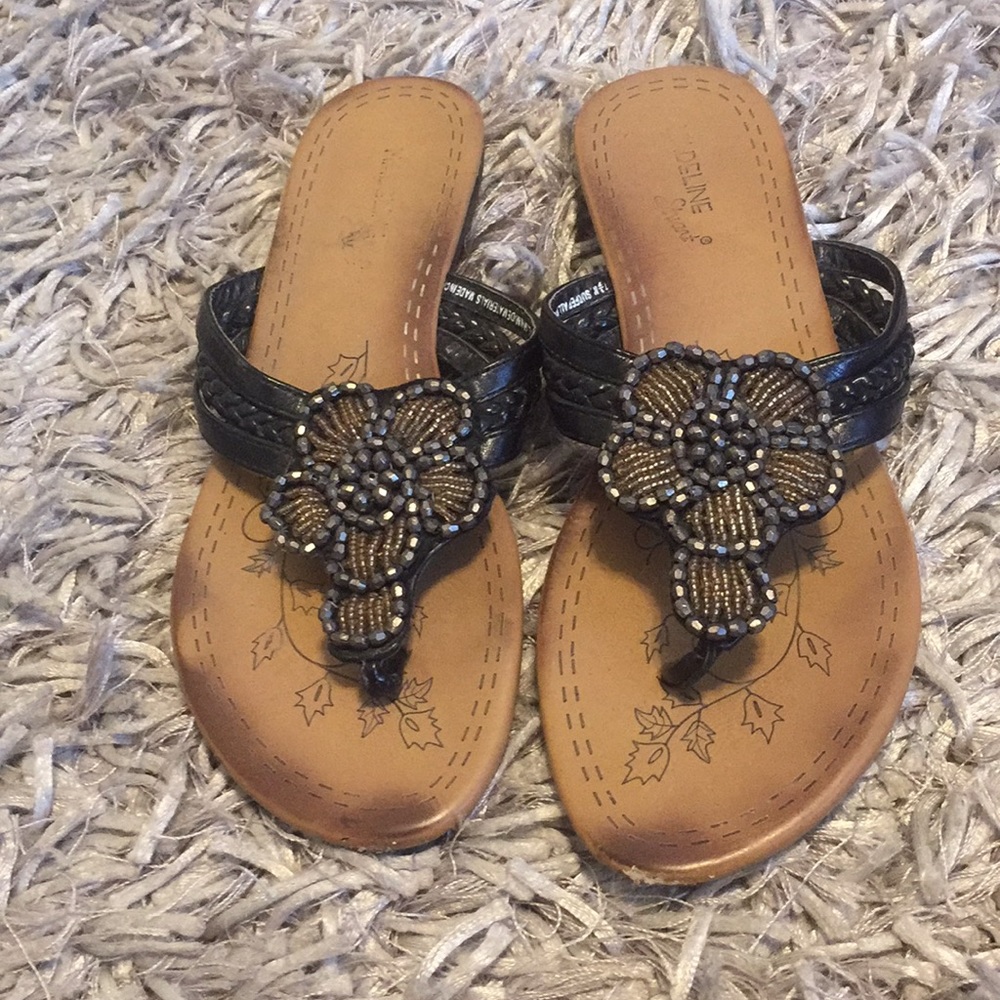 Flower sequin sandals